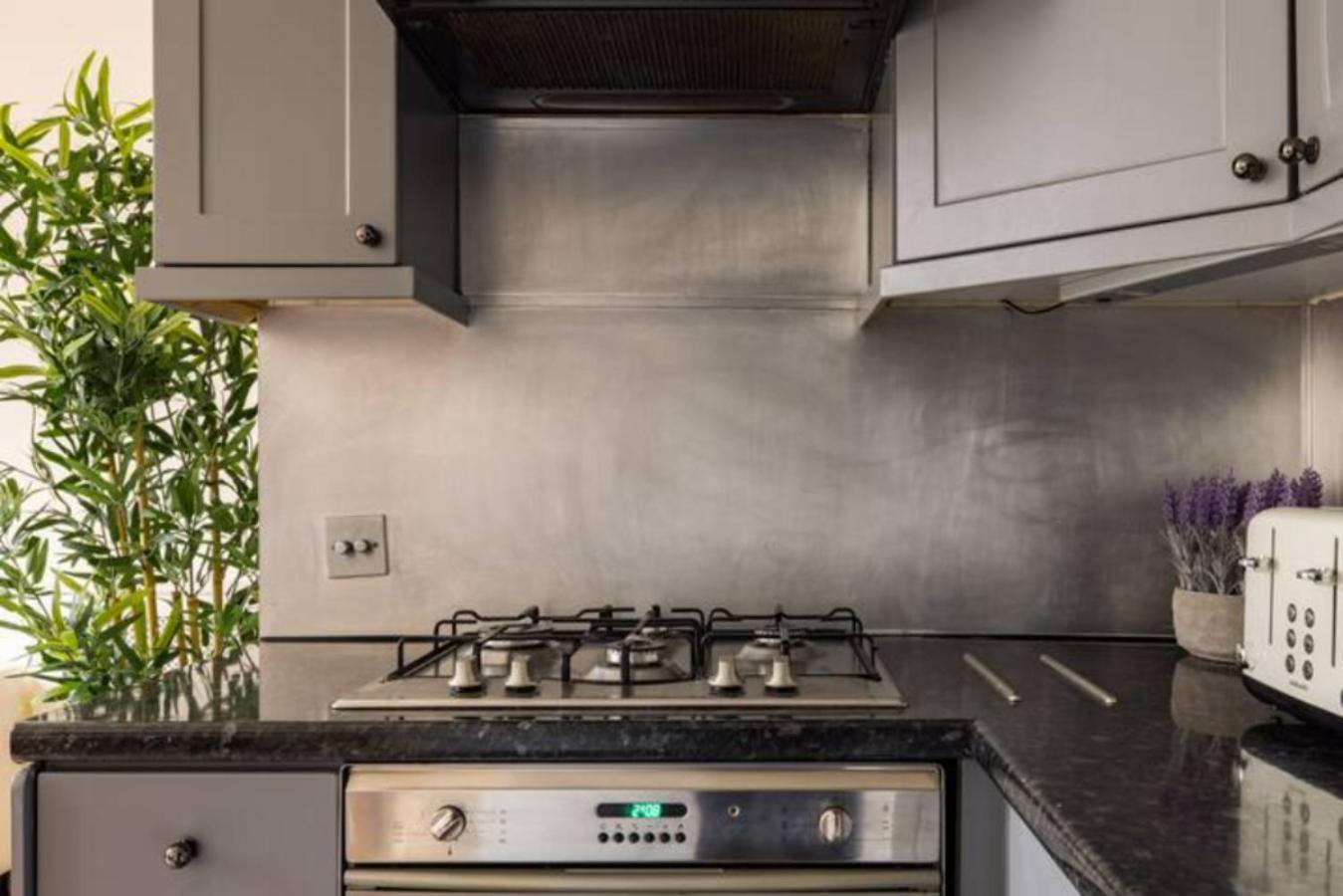 The West Kensington Collection Appartement Londen Buitenkant foto